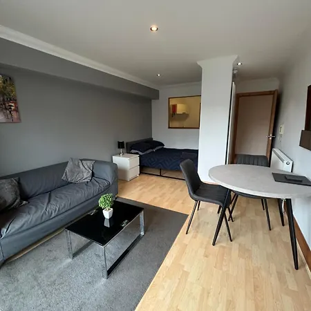 Studio Apartment 5 With Balcony And River View Norwich Exterior photo