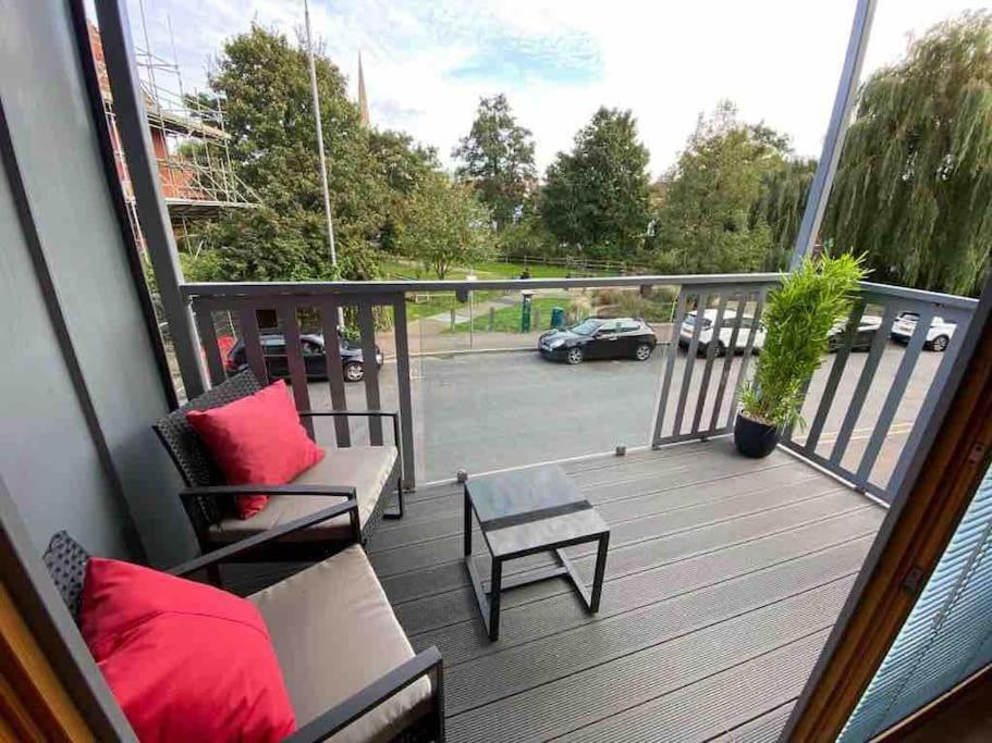 5 With Balcony And River View Apartment Norwich