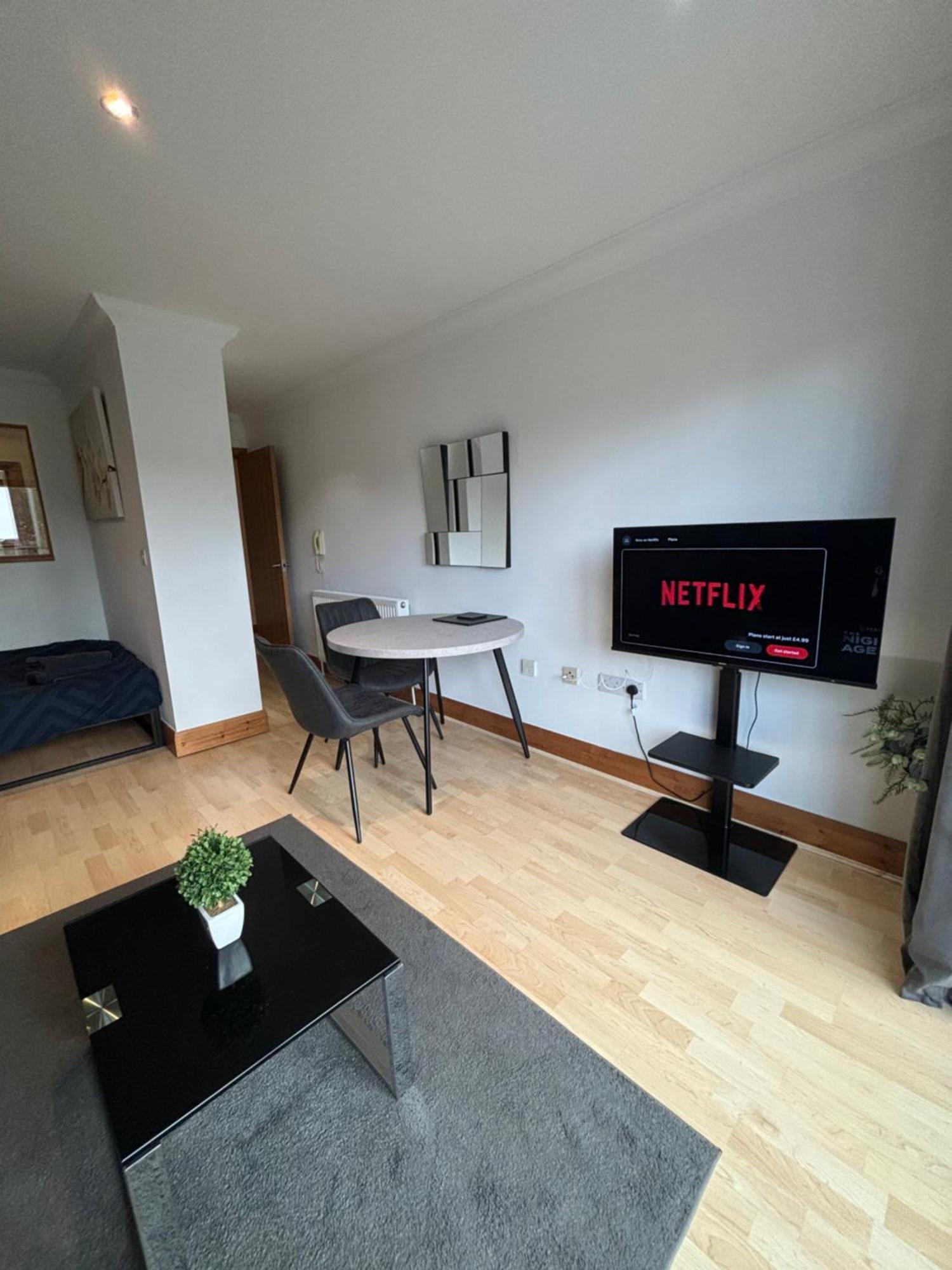 5 With Balcony And River View Apartment Norwich